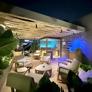 Sin Nombre Bali - Sauna, Ice Bath & Roof Terrace チャングー